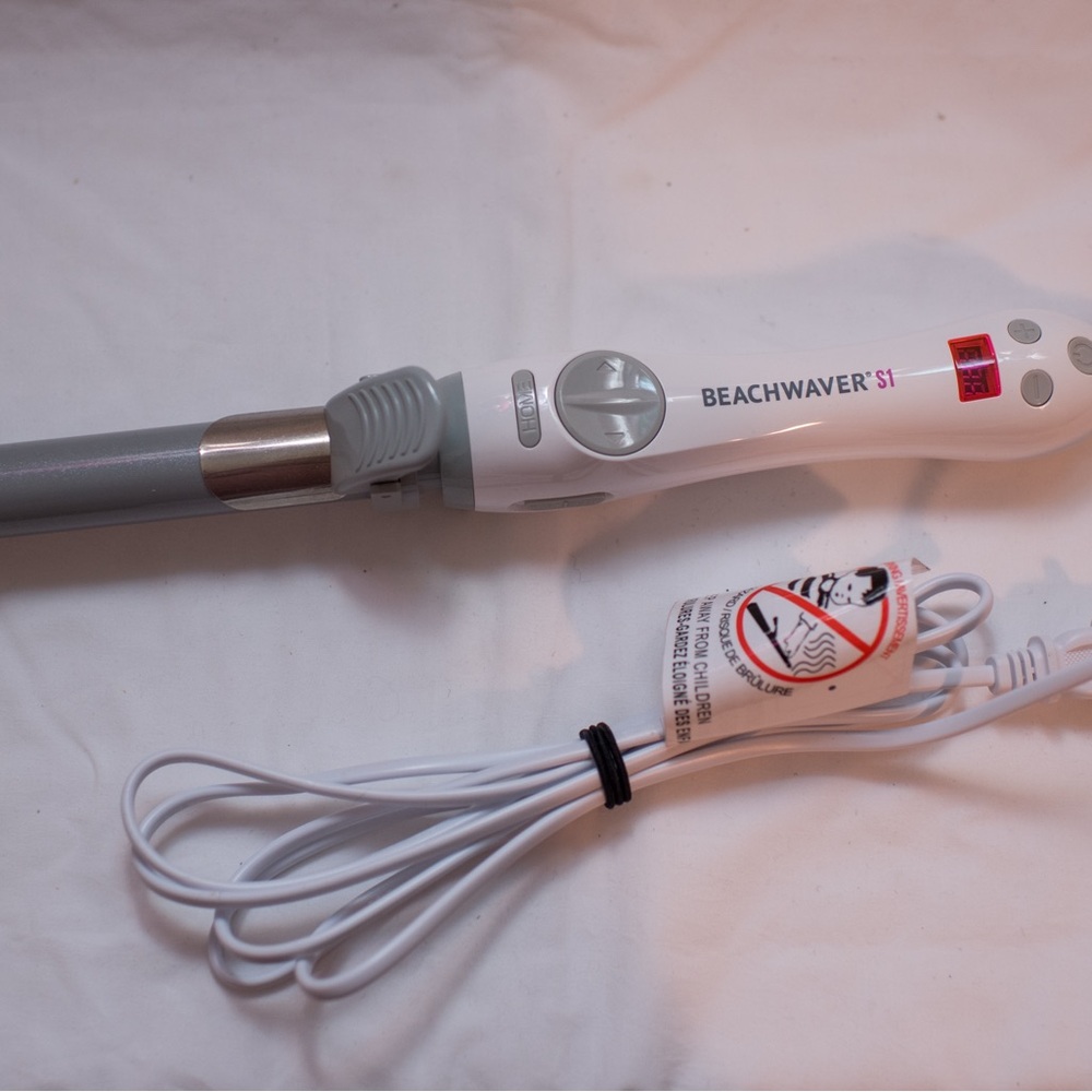 Beachwaver S1 Curling Iron - White